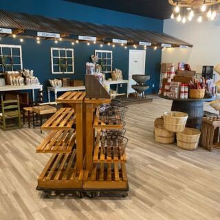 This Family-Run South Carolina Country Store Hooks Road-Trippers With Stone-Ground Grits, Cornmeal Pancake Mix, And Fresh Cider