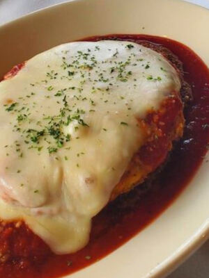 This Kansas City Italian Steakhouse Has Served the Same Sugo Since 1978