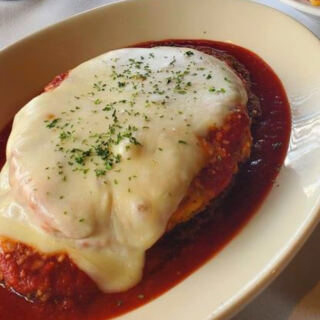 This Kansas City Italian Steakhouse Has Served the Same Sugo Since 1978