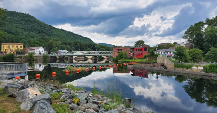 This Tiny Massachusetts Town Is So Charming It Feels Like Stepping Into a Hallmark Movie