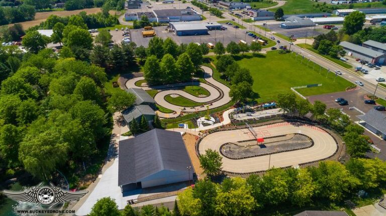 This Hidden Ohio Amusement Park Feels Like A Family Summer Dream With Go-Karts, Bumper Boats, And Mini Golf