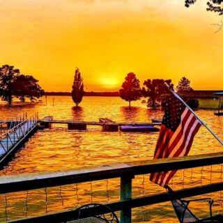This Waterfront Oklahoma Bar and Grill Draws Nightly Crowds for Its Laid-Back Vibe, Live Music, and Grand Lake Sunsets