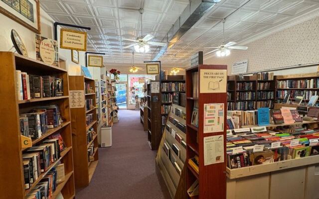 In a Small North Carolina Mountain Town, This Used Bookstore Turns Bargain Finds Into Library Support