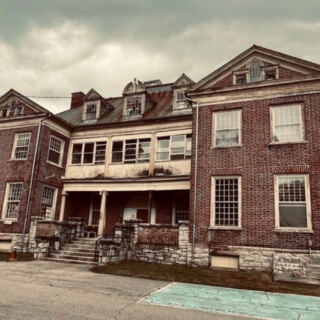 This Abandoned Virginia Sanatorium Has Become A Paranormal Investigation Hotspot