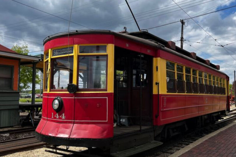 This Illinois Trolley Takes You on a Scenic Ride Straight Back in Time