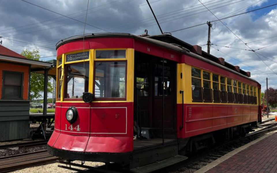 This Illinois Trolley Takes You on a Scenic Ride Straight Back in Time