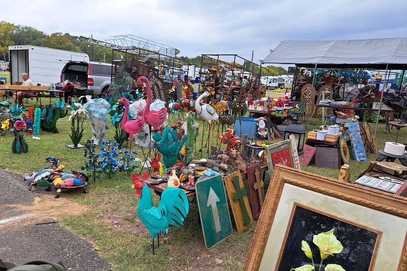 Wear Your Comfiest Shoes: This Texas Flea Market Is So Big You’ll Hunt Vintage Treasures for Hours