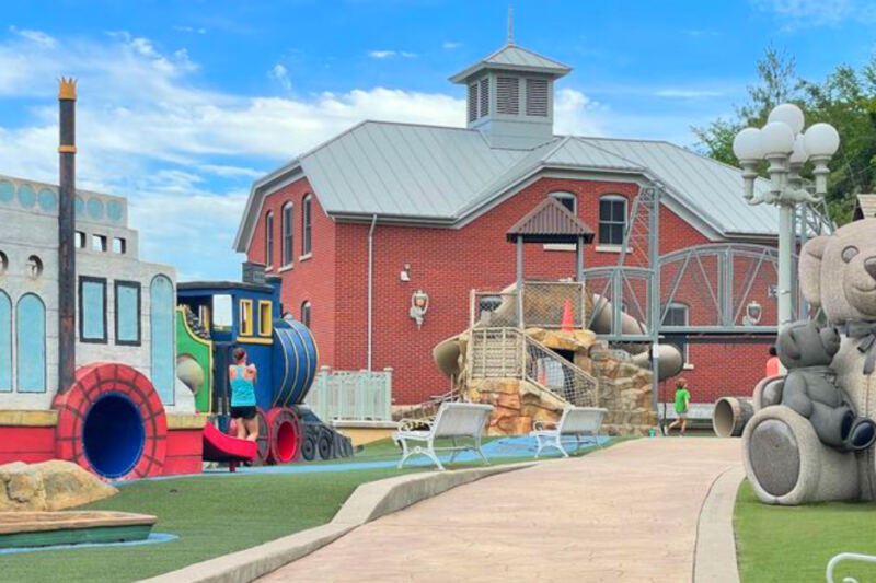 This Minnesota Park Has Giant Teddy Bears Kids Can Actually Climb On