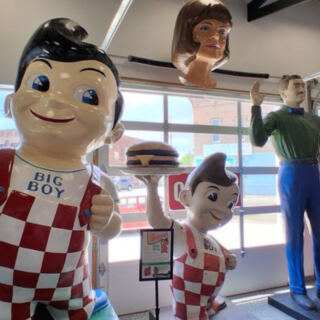 This Illinois Route 66 Museum Has More Muffler Man Giants Than Anywhere Else on the Mother Road