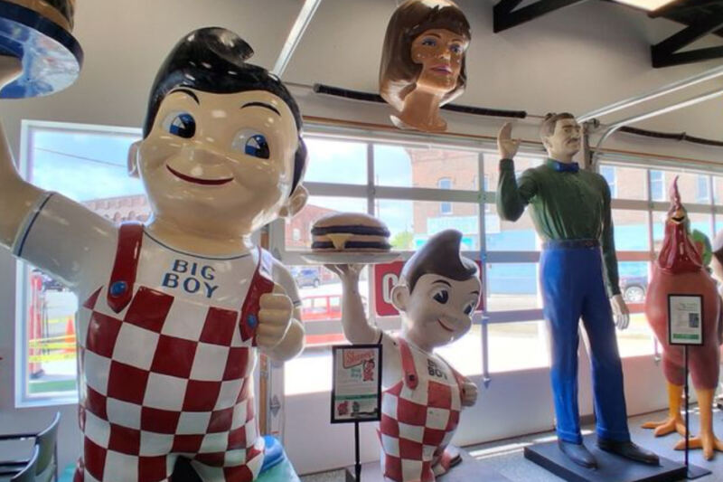 This Illinois Route 66 Museum Has More Muffler Man Giants Than Anywhere Else on the Mother Road