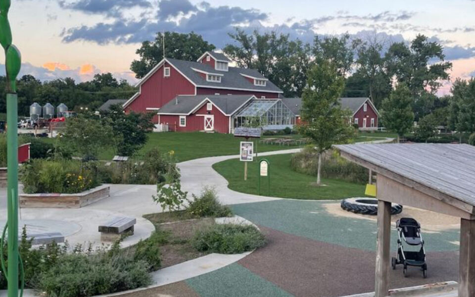This Illinois Farm Is One of the Last Working Dairy Farms Near Chicago