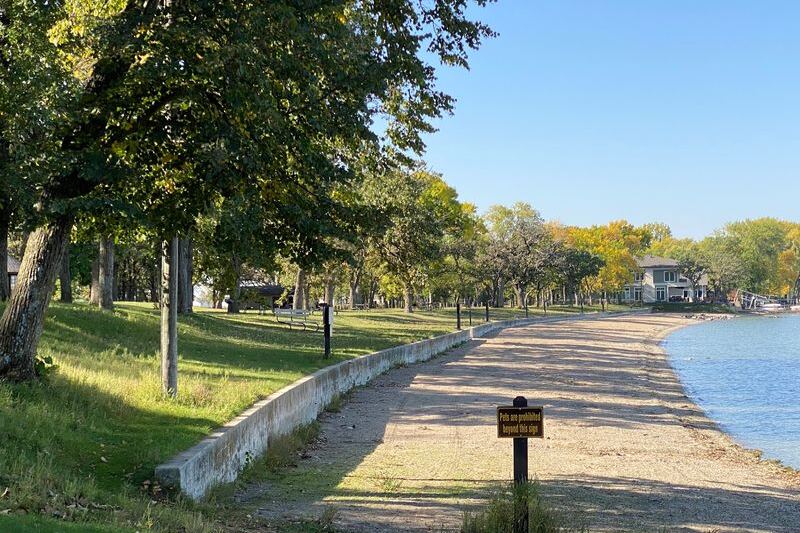This Iowa State Park Wraps a Clear Lake Swimming Beach Into an Easy Family Summer Day