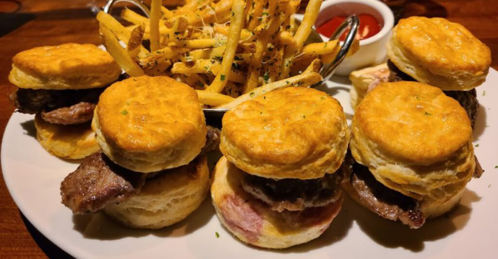 This Tennessee Steakhouse Serves Steak & Biscuits That Nearly Upstage the Steak Itself