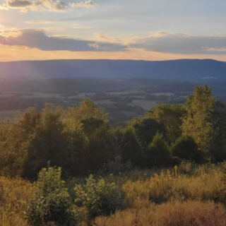 You Have to Turn Around to Catch This Tennessee Valley Overlook, and the Sunset View Is Worth It