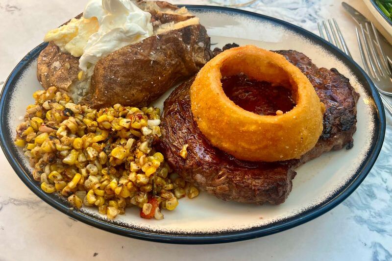 This Ohio Steakhouse Pairs Perfectly Cooked Steaks With Live Piano That Turns Dinner Into An Event