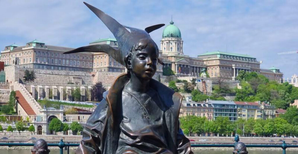 15 Statues Around the World Said to Bring Good Luck
