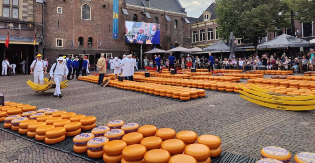 15 Famous Cheese Spots Around The World Every Food Lover Should Know