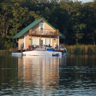These Floating Cabins on Oklahoma’s Lake Murray Let You Wake Up Right on the Water