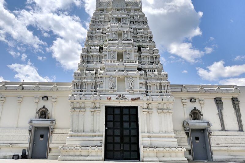 This Massachusetts Hindu Temple Hides a Stunning South Indian Gopuram Most Locals Never Expect to Find So Close to Home