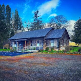 This Oregon Pioneer Village Lets You Wander Old Frontier Buildings With Docents Who Bring the History Alive