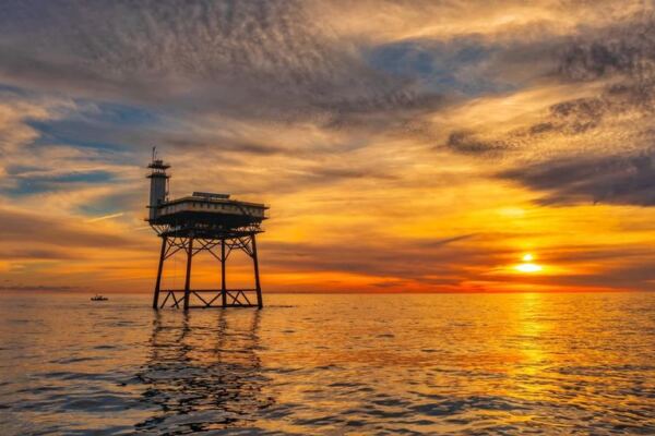 You Can Actually Sleep The Night In A North Carolina Lighthouse Tower 32 Miles Out To Sea