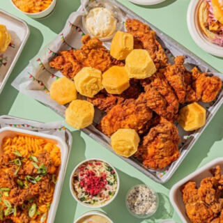 This Illinois Chicken Spot Pairs Its Fried Chicken With Corn Muffins and Famous Honey Butter
