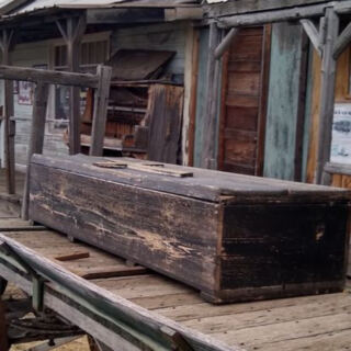 This Forgotten Oregon Town Went From Wool Boomtown to Ghost Town