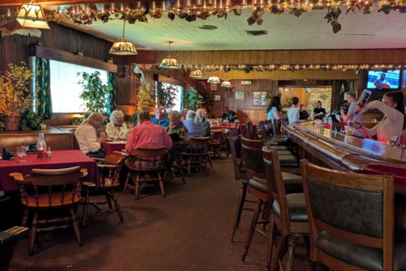 This Wisconsin Supper Club Has Been Serving Friday Fish Fry and Old-Fashioneds Since the 1940s