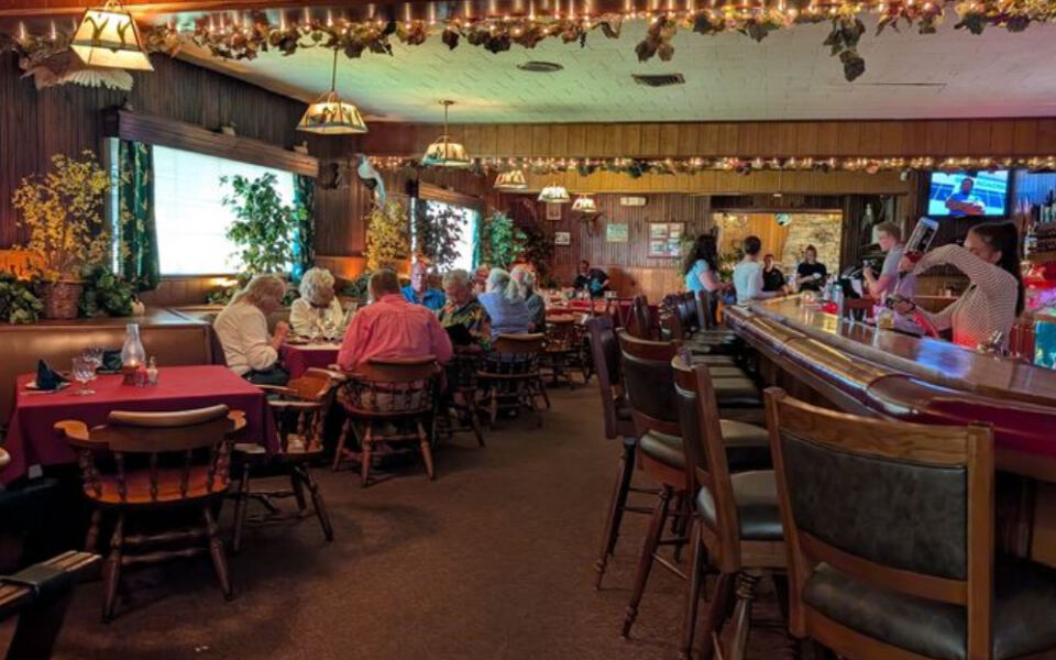 This Wisconsin Supper Club Has Been Serving Friday Fish Fry and Old-Fashioneds Since the 1940s