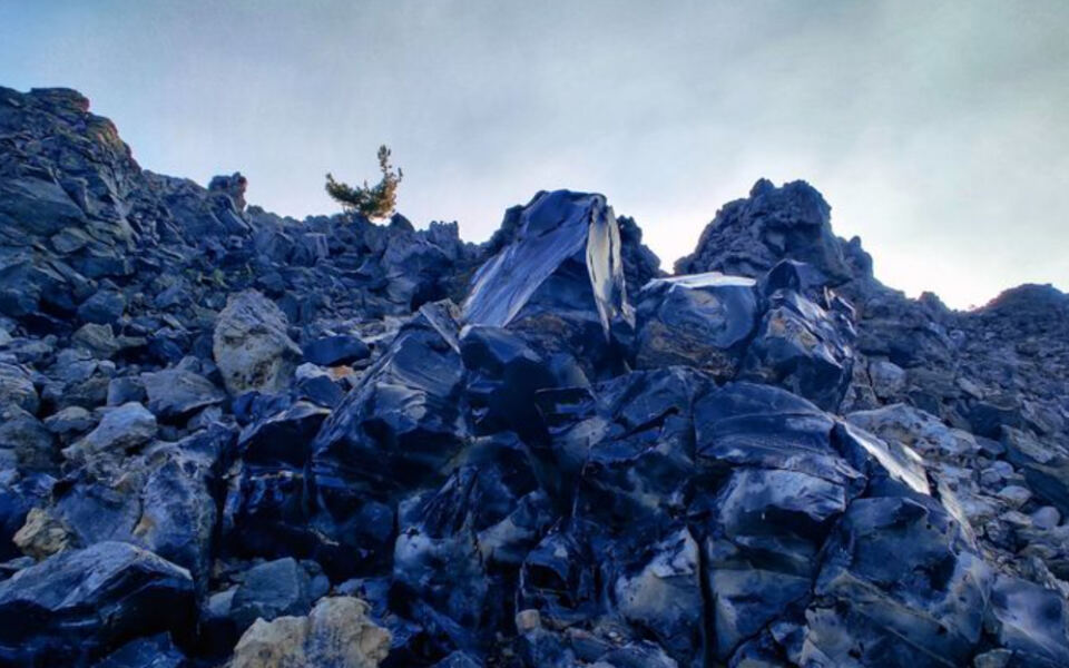 This Oregon Trail Feels Like Another Planet Once You Reach the Lava Flow