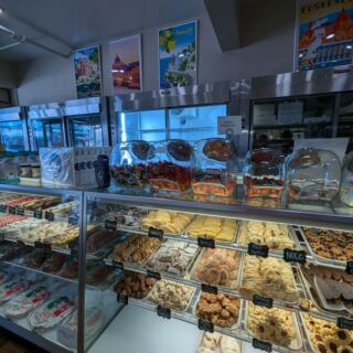 This Old-World California Italian Bakery Has Been Making the City’s Best Cannoli for Generations