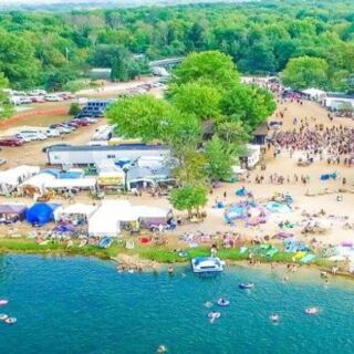 This Ohio Lake Throws A Peak Summer Festival You Have To See Before It’s Gone