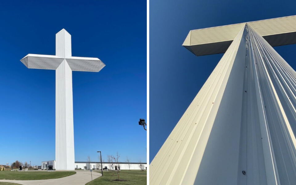 This Illinois Monument Soars 198 Feet Above the Crossroads of Two Major Interstates