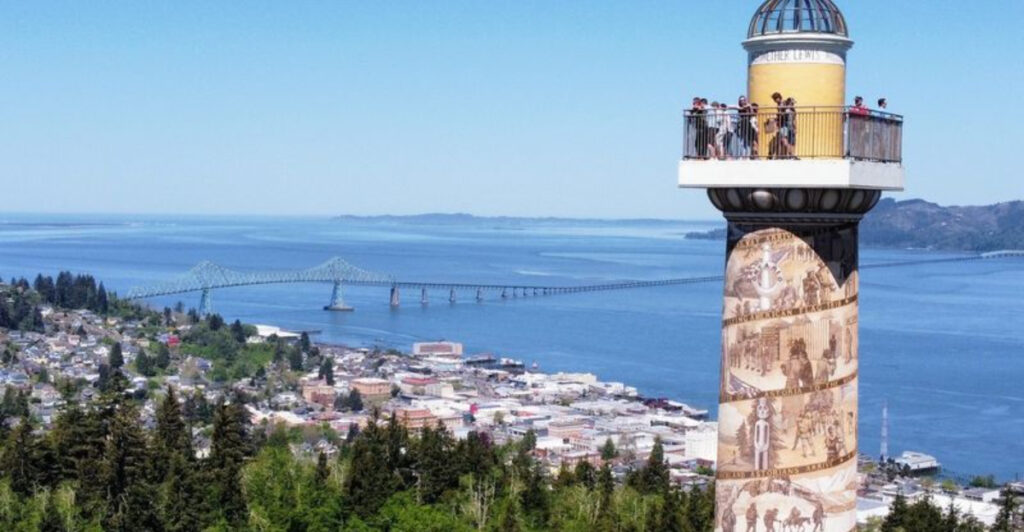 10 Historic Oregon Monuments With Incredible Stories to Tell