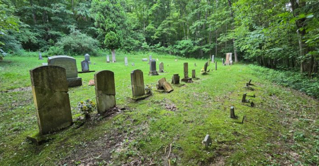 8 Ohio Cemeteries So Haunted Locals Say Don’t Go Alone After Dark