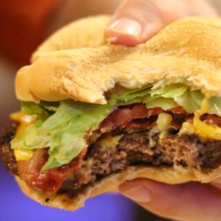 This Old-School Minnesota Diner Still Flame-Broils Its Burgers The Classic Way