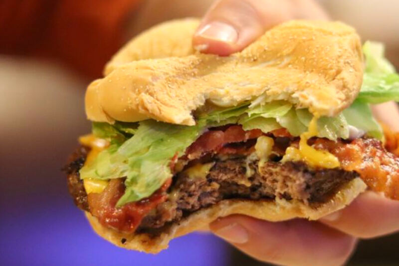 This Old-School Minnesota Diner Still Flame-Broils Its Burgers The Classic Way