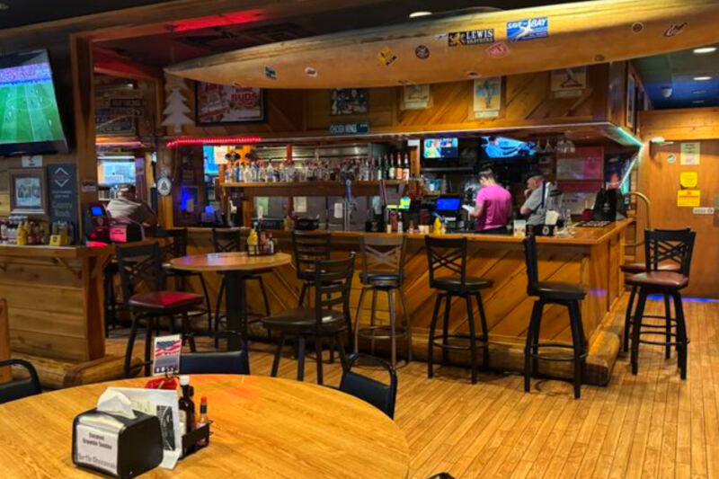 Adventure Travelers Flock to This Fayetteville, West Virginia, Restaurant After Days on the New River