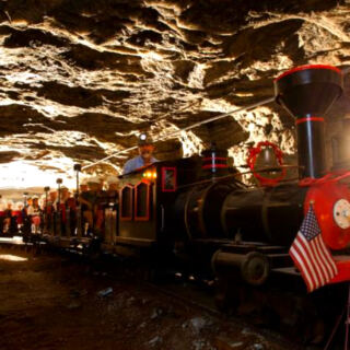13 Kansas Attractions That Are Good for Grandparents and Grandkids