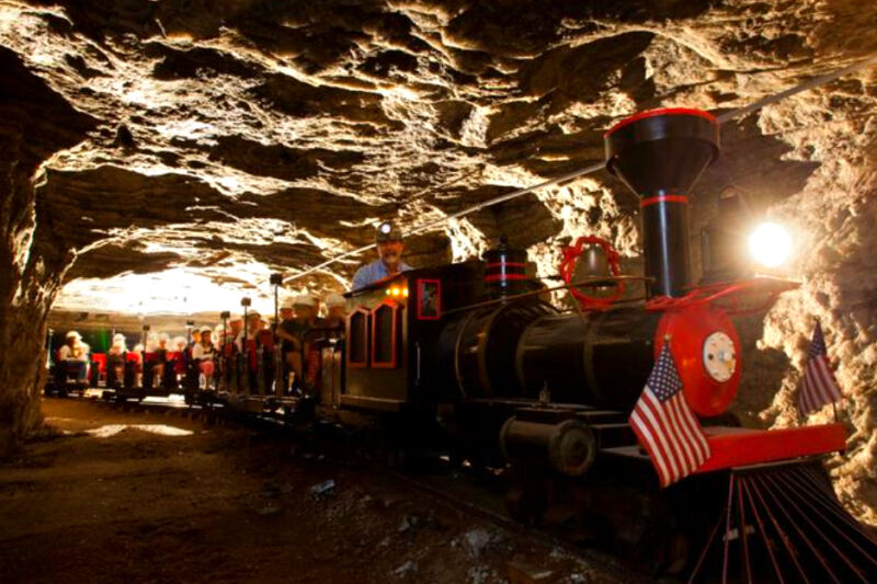 13 Kansas Attractions That Are Good for Grandparents and Grandkids
