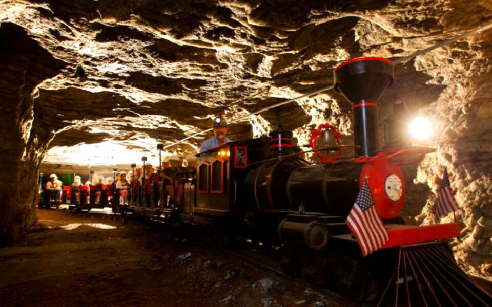 13 Kansas Attractions That Are Good for Grandparents and Grandkids