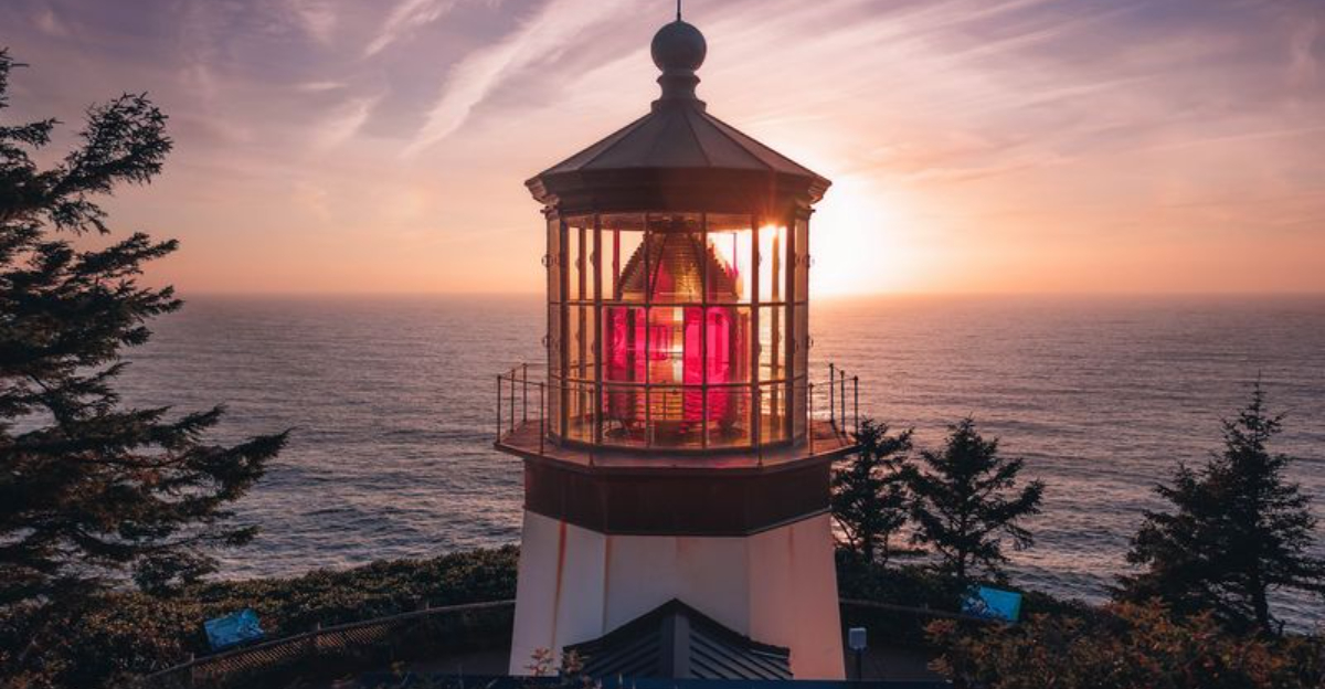 This Oregon Lighthouse Has Guided Ships for 150 Years-and You Can Climb It
