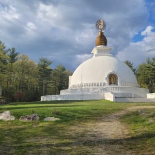 A Short Hike Through the Massachusetts Woods Leads to a White Peace Pagoda and a Zen Garden That Feels Worlds Away