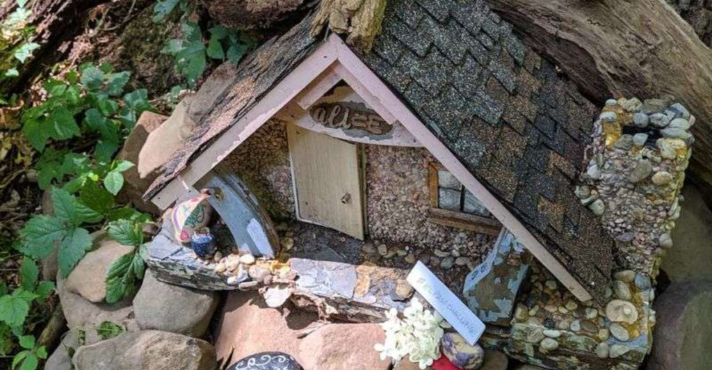 This New Jersey Fairy Trail Hides Tiny Doors And Houses In The Woods Near Millburn