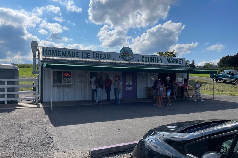 At This New Jersey Farm Market, Homemade Ice Cream Comes With Goats Nearby On The Lawn