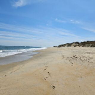8 North Carolina Beaches Where You Can Fill A Pocket With Sea Glass In One Afternoon