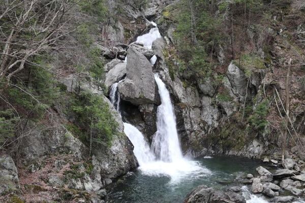 This Waterfall in the Berkshires Is Massachusetts’ Tallest Single Drop and an Easy Hike From the Parking Lot
