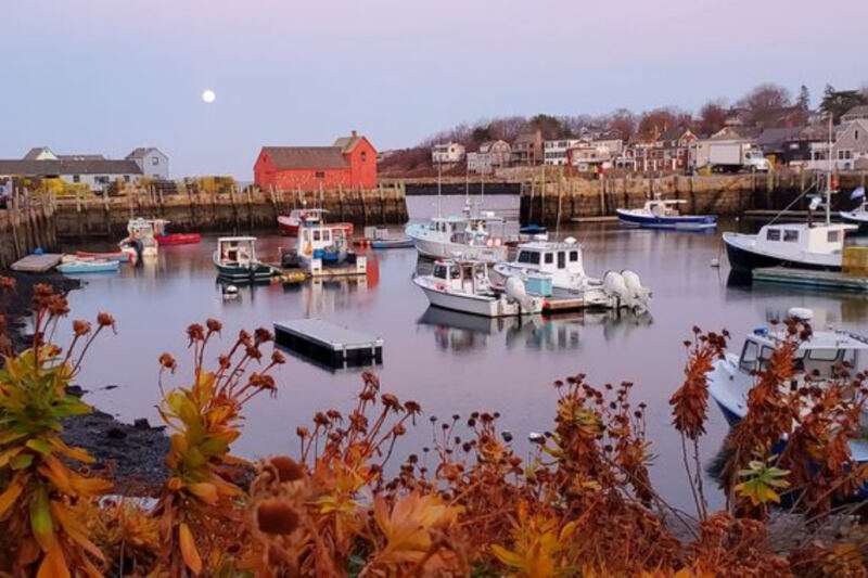 These 11 Walkable Massachusetts Coastal Towns Are Even Prettier for an Autumn Wander