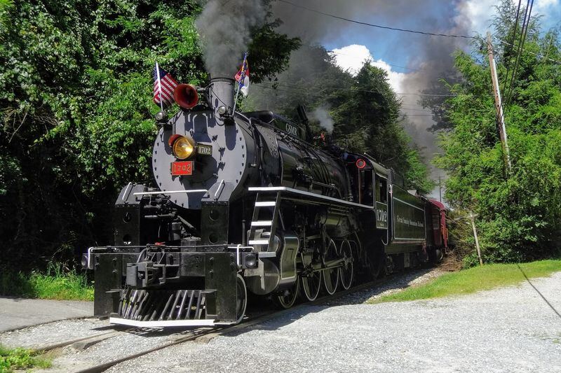 This North Carolina Steam Train Winds Through a Gorge You Cannot Reach by Car