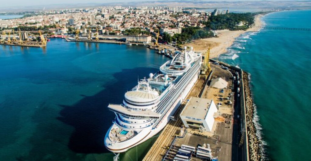 15 Beach Cities That Prove Ocean Living Doesn’t Have to Be Expensive
